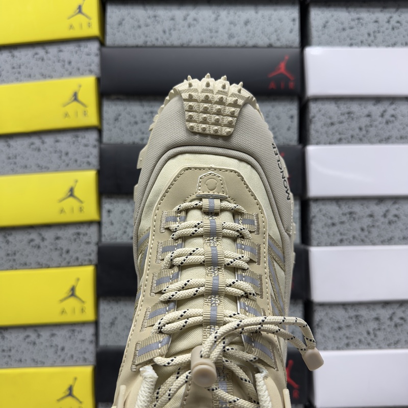 300 Trailgrip Gore-Tex 200 · 5