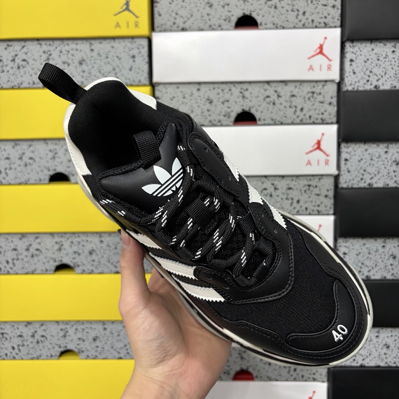 Triple S 1010 · 3