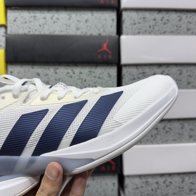 Adizero Ubersonic 5 M 7