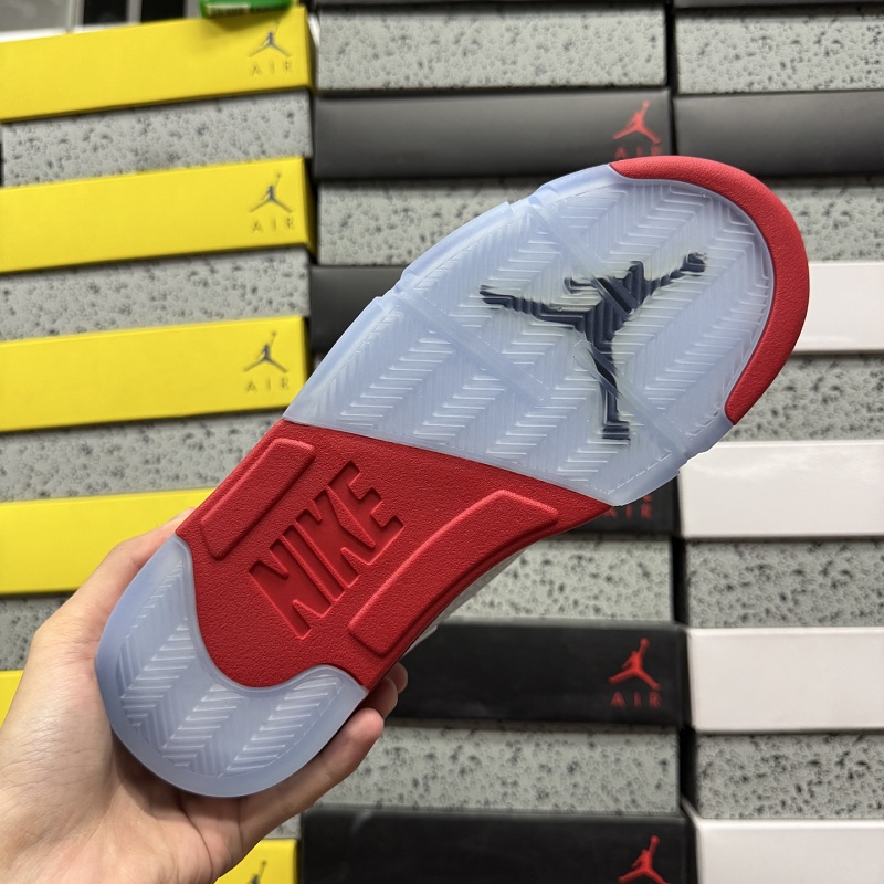 Jordan 5 Sneakers