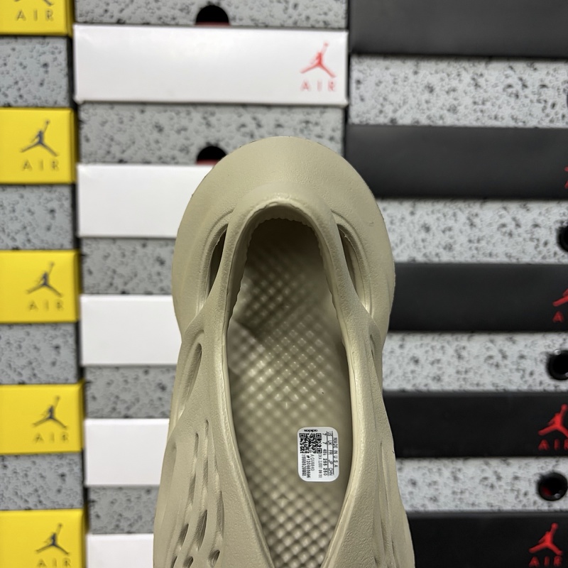 Foam Rnnr · 5