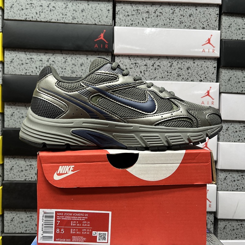 Nike Vomero 9