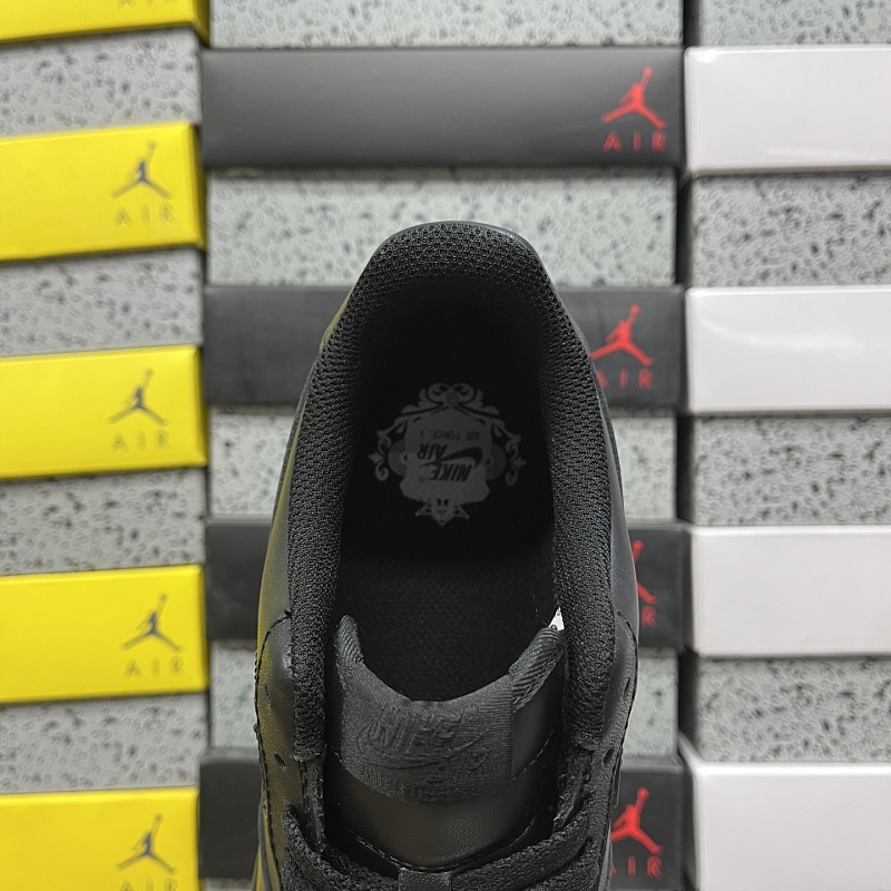 Air Force 1 · 5