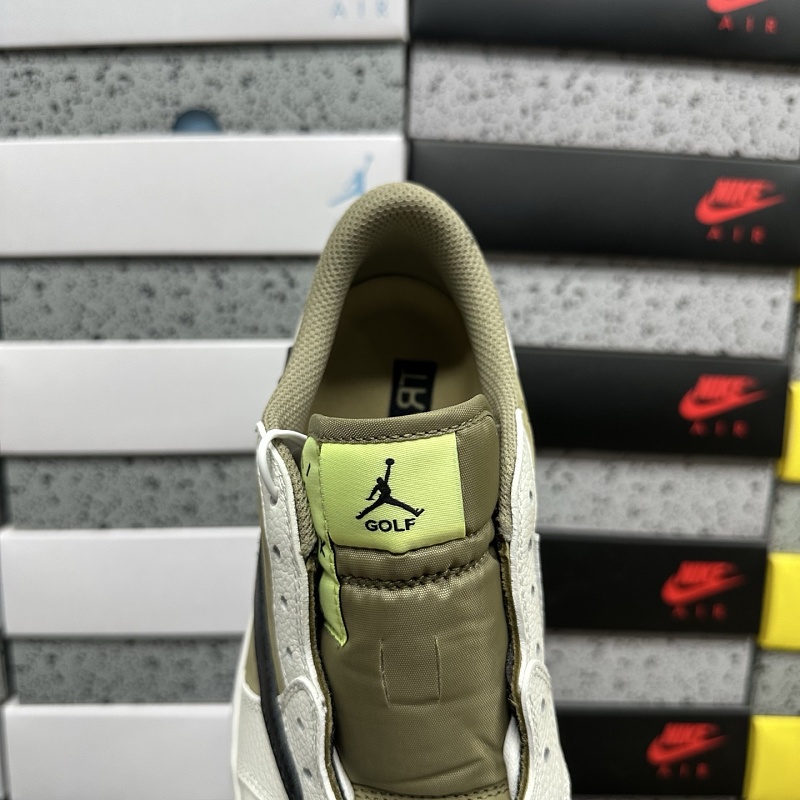 Travis Scott Reverse Swoosh Sneakers · 5