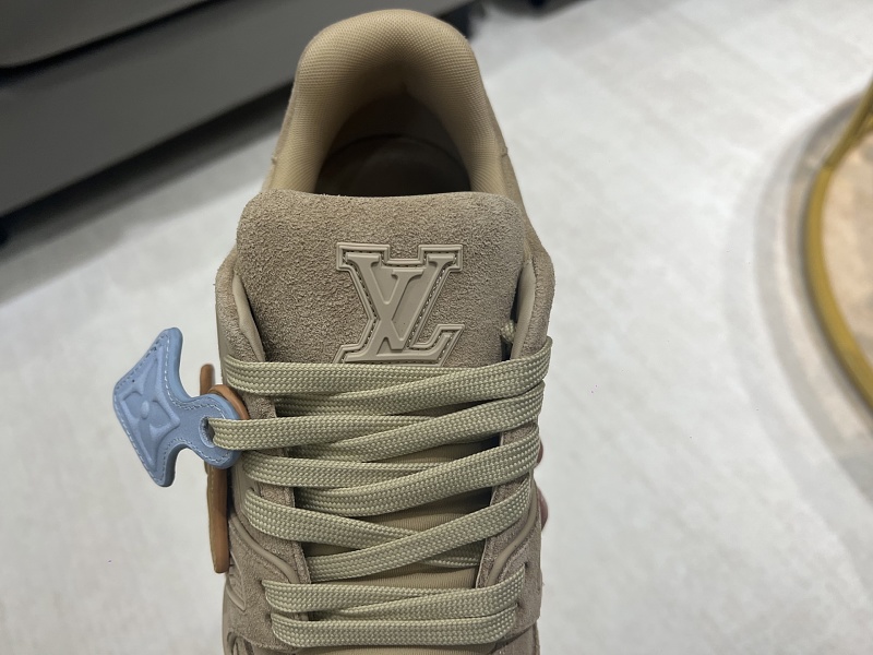 1V Trainer 23 2