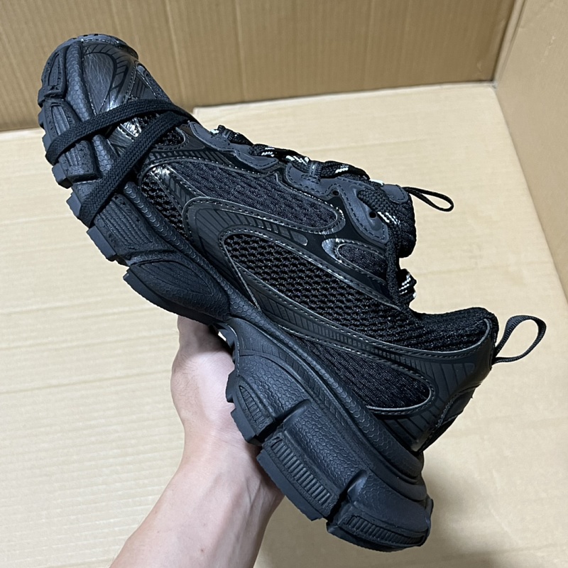 3XL 35-46 巴黎3XL全黑 2901 · 3