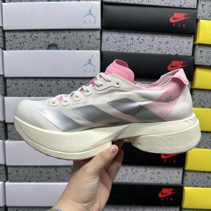 Adizero Adios 4M 8