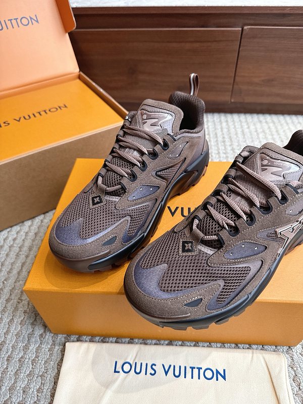 Trainer 29 3