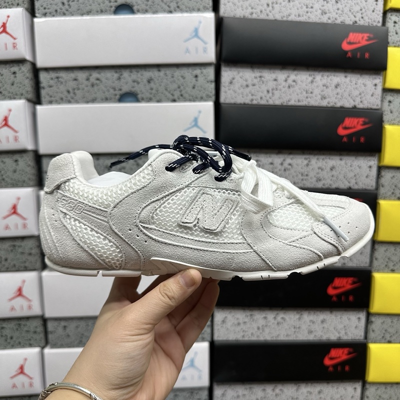 Miu Miu X 530 8