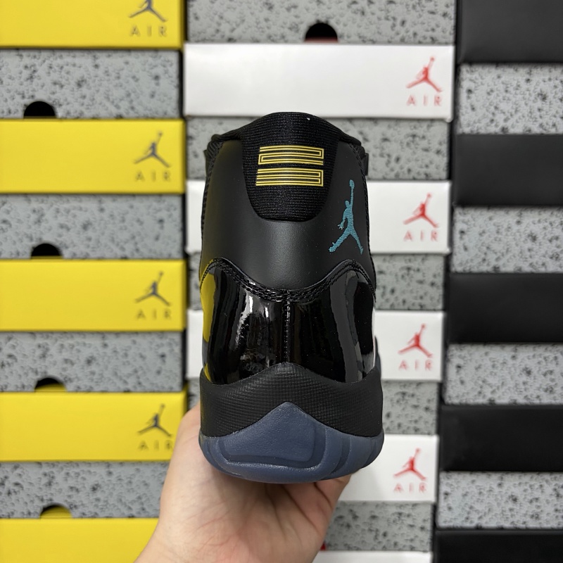 Jordan 11 Sneakers 6