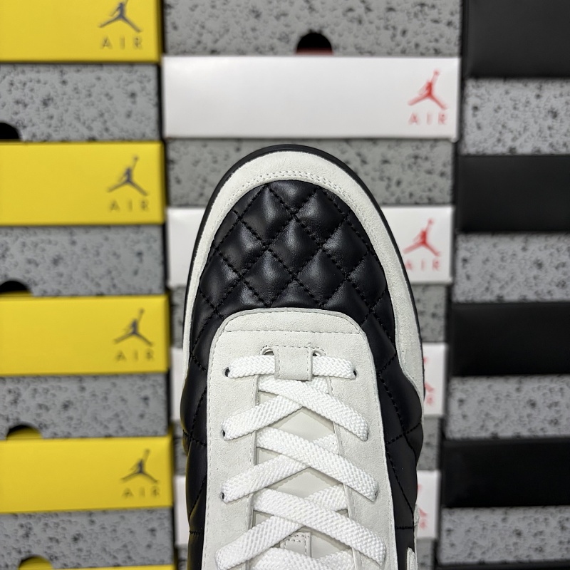 Chanel 26S Sneakers 8