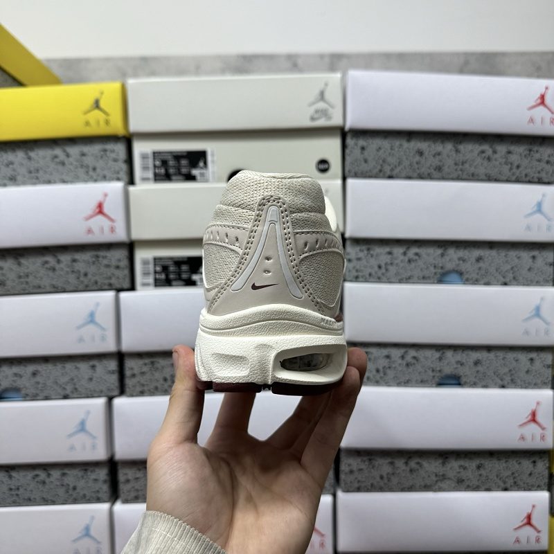 Air Max Moto 2K 4