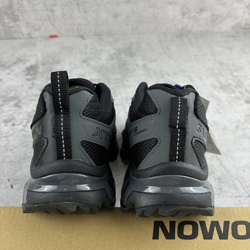 Salomon XT-6 Sneakers