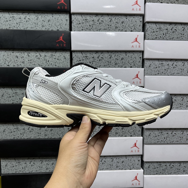 New Balance 530 Sneakers 10