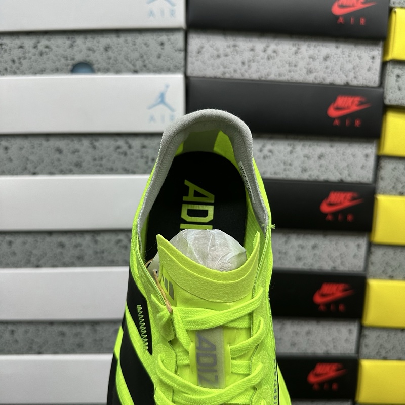 Adizero Adios 4M 4