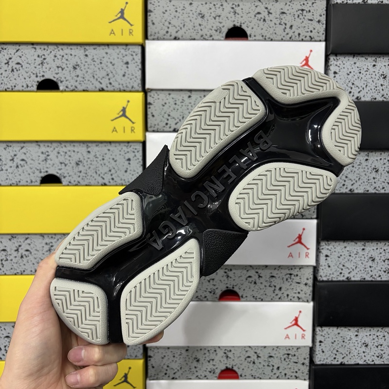Triple S 1010 · 5