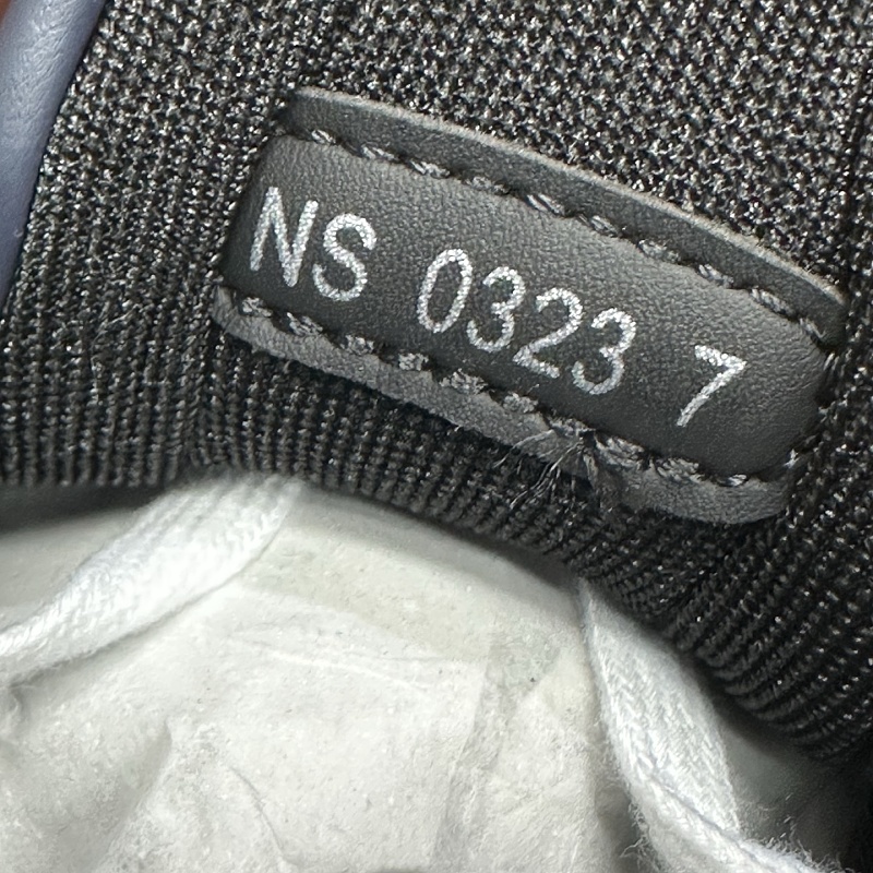 Dior B27 Sneakers · Black White 2