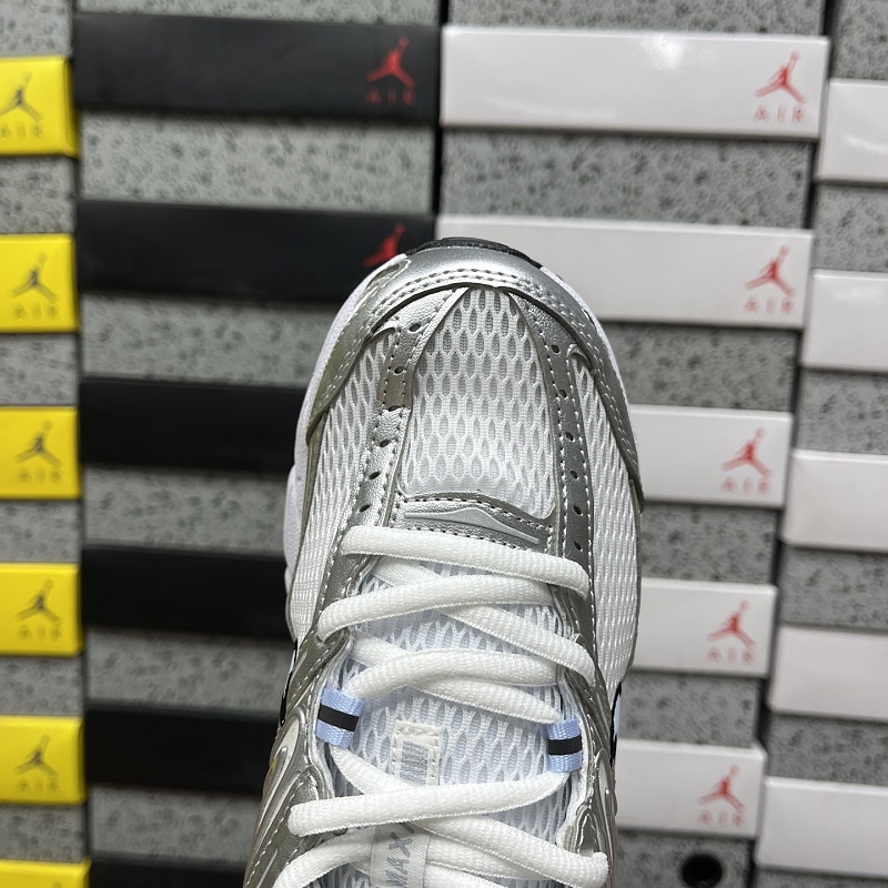 Air Max Moto 2K 6