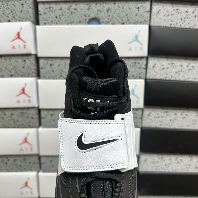 Eg Bach Air Diamond Turf Ii · 4