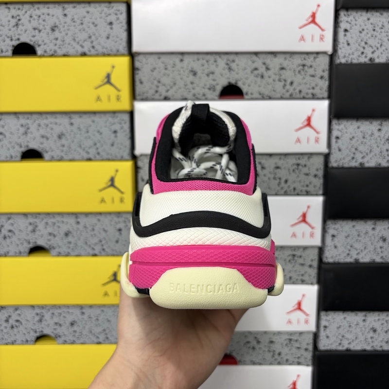 Triple S 5671 · 6