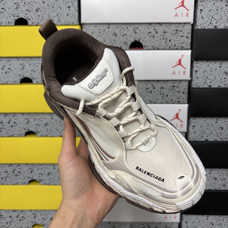 Triple S.2 Triple S 2 2290 · 3