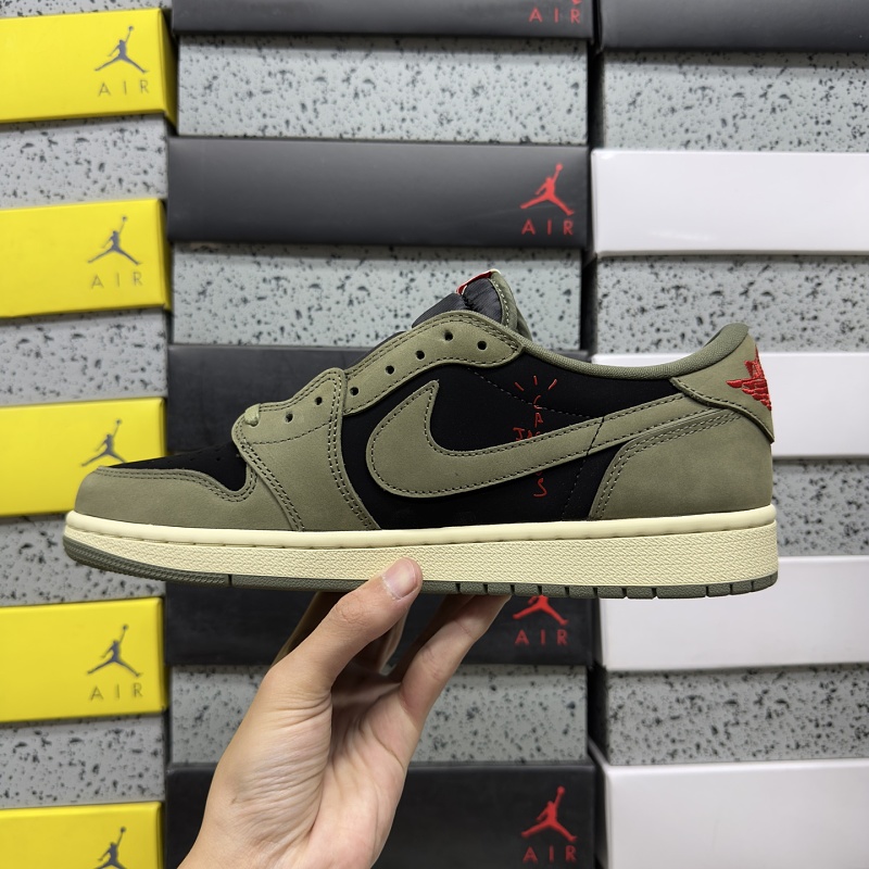 Travis Scott Reverse Swoosh Sneaker 4