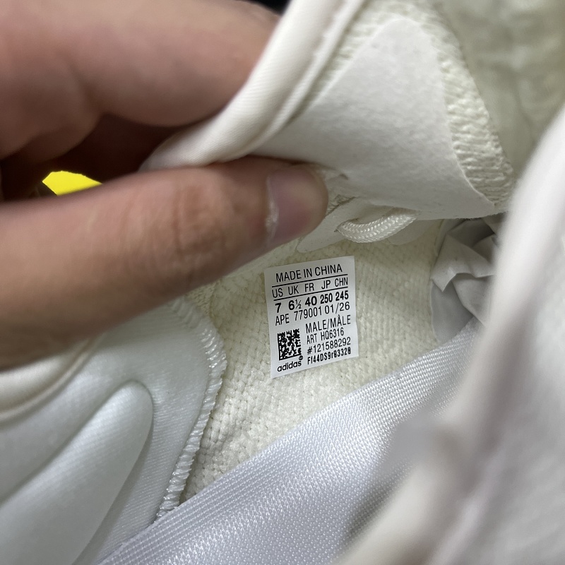 350 Boost V2 · 2