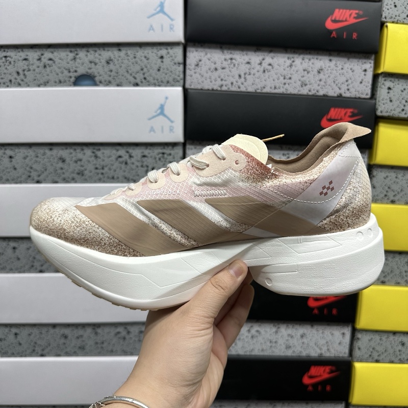 Adizero Adios 4M 8