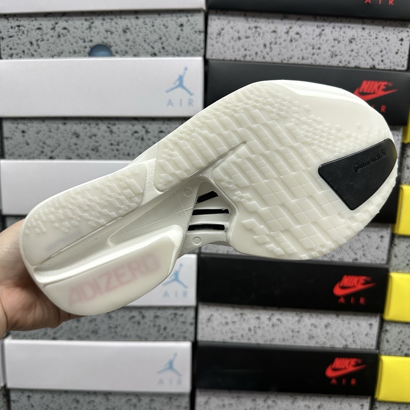 Adizero Adios 4M 2