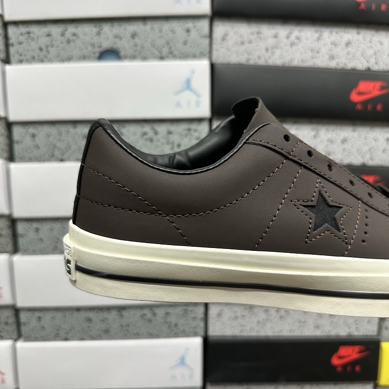 Converse Chuck Taylor Sneakers 5