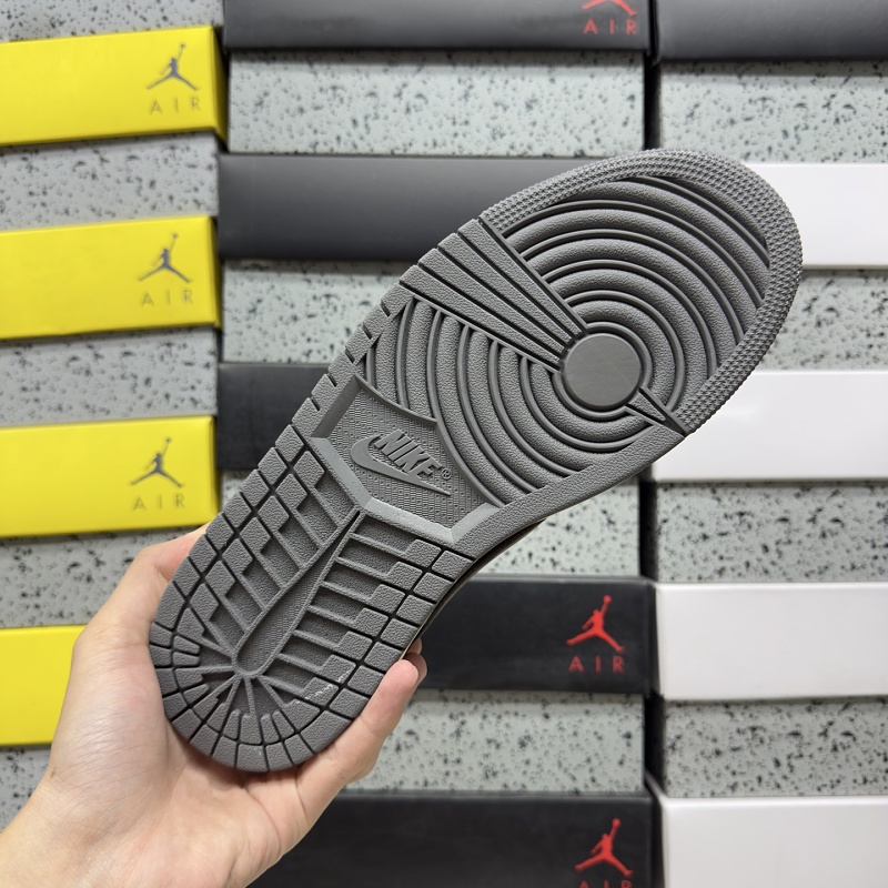 Travis Scott Reverse Swoosh Sneaker 2
