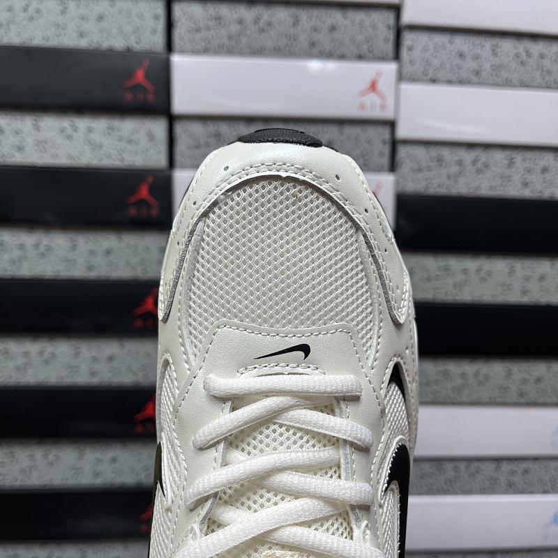 Nike Vomero 6