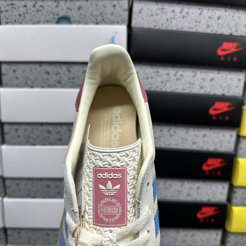 Gazelle Indoor 4