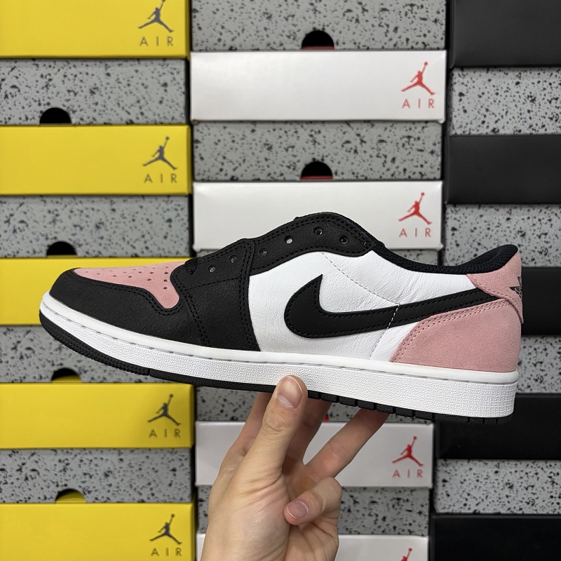 Jordan 1 Sneakers 4