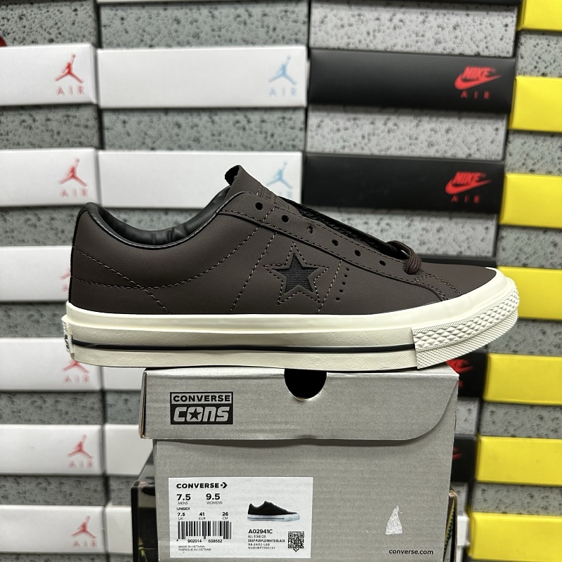 Converse Chuck Taylor Sneakers 10