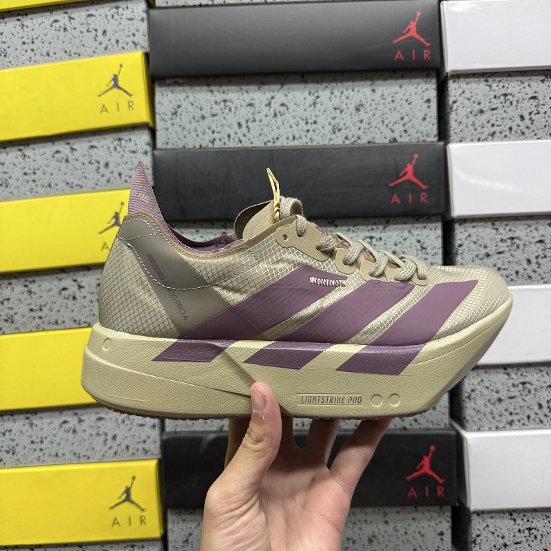 Adizero Adios 4M 9