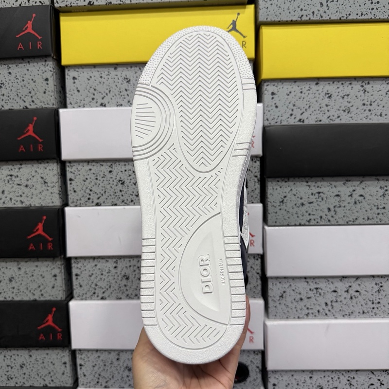 Dior B28 Sneakers 2
