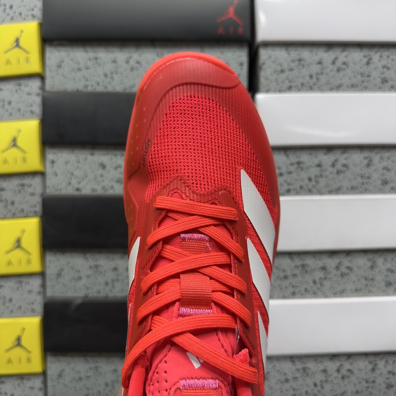 Adizero Ubersonic 5 M 5
