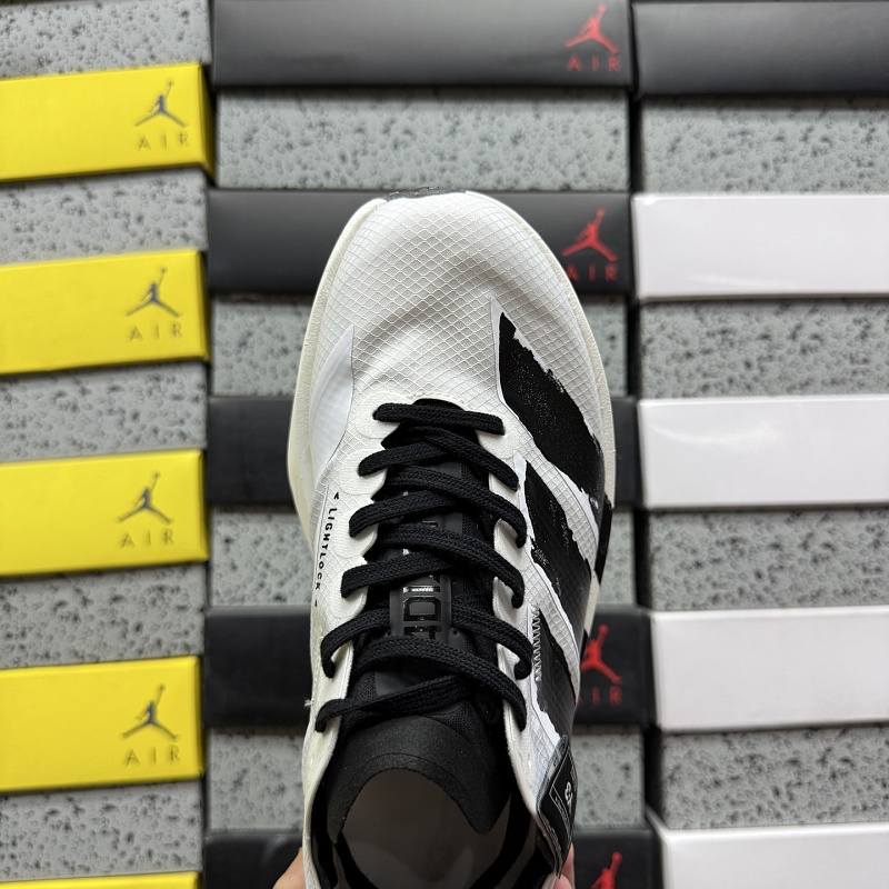 Adizero Adios 4M 5