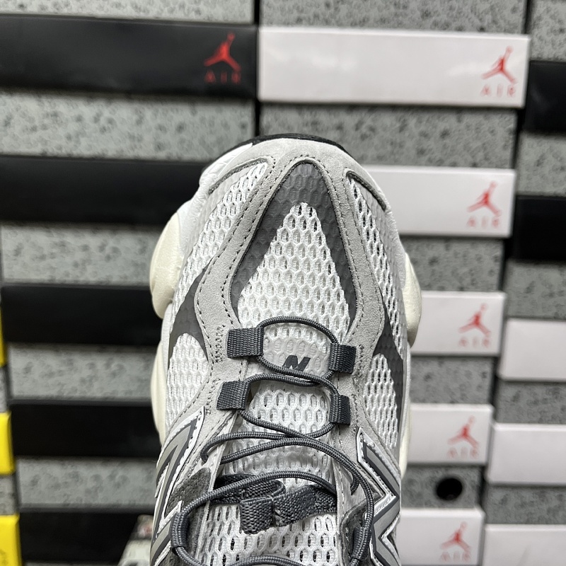 New Balance 9060 Sneakers · 6