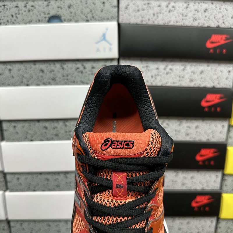 Onitsuka Tiger Sneakers · 4