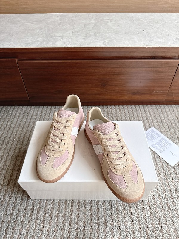 Maison Margiela MM6 Apparel 7