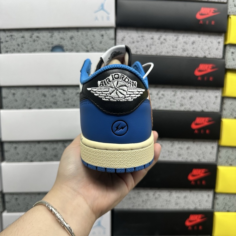 Jordan 1 Sneakers 4