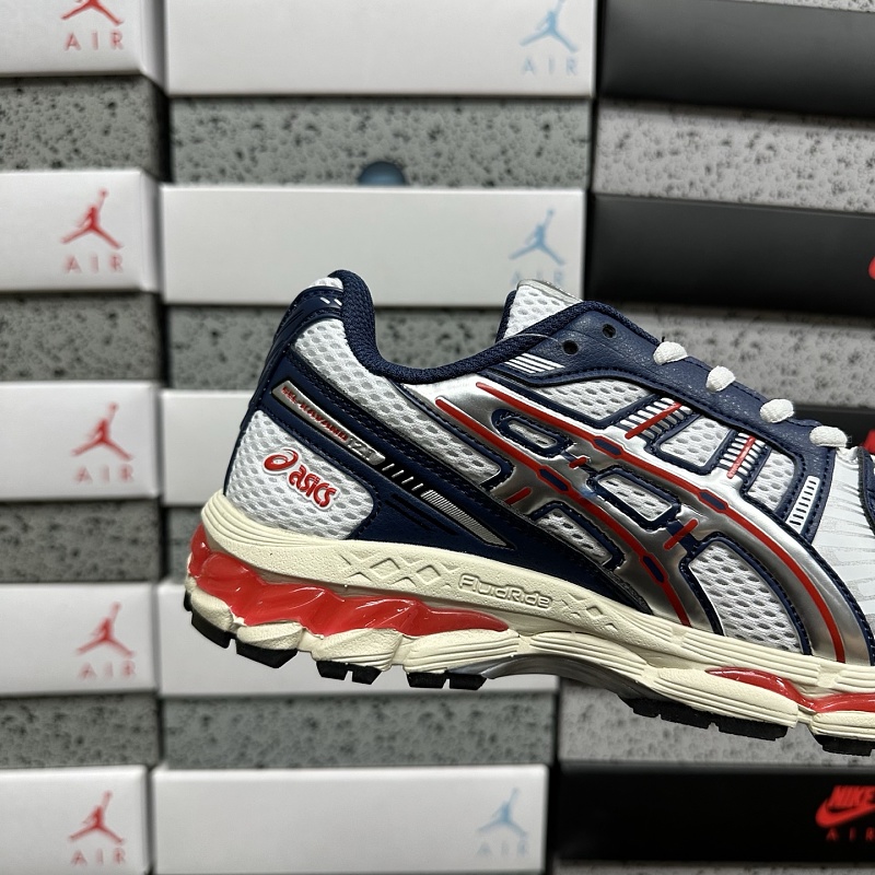 Kayano 12.1 1203A885-100 · 5