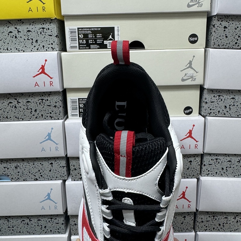 Dior B22 Sneakers 4