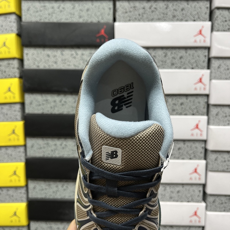 New Balance 1890 Sneakers · 5