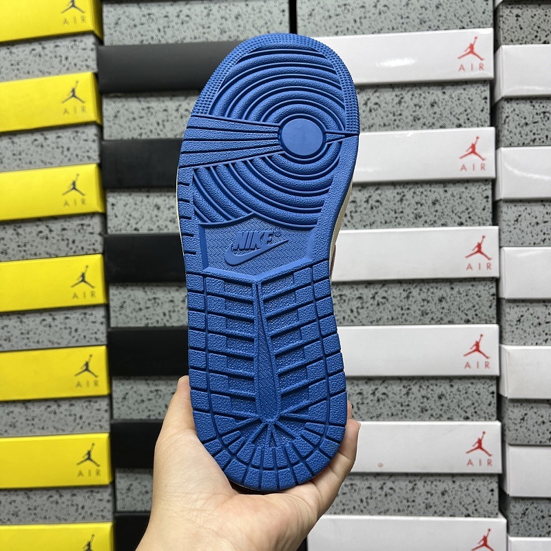Jordan 1 Sneakers · 4