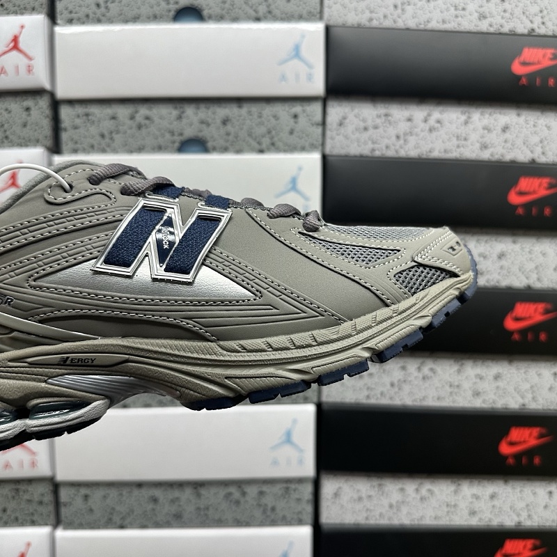 New Balance 1906 Sneakers