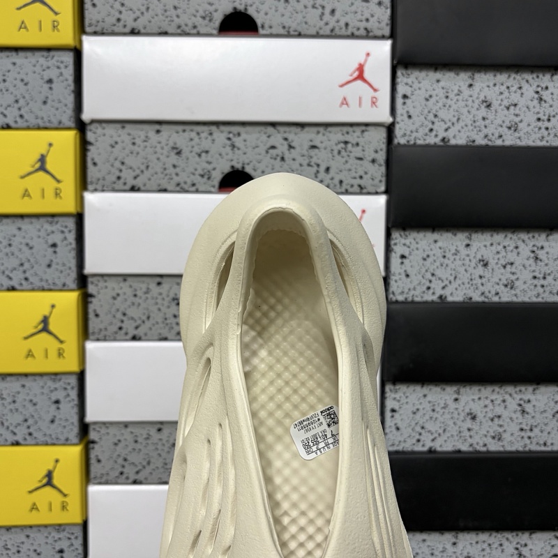 Foam Rnnr · 5
