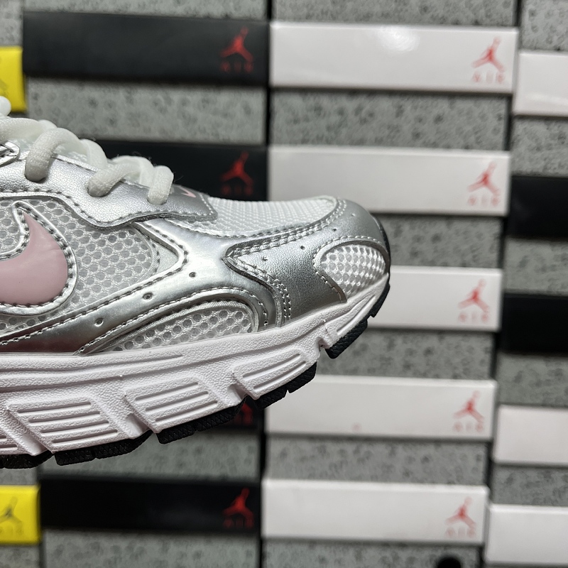 Nike Vomero 8